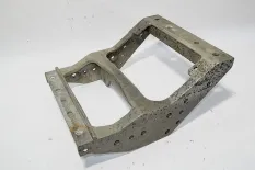 Кронштейн подножки, правый RENAULT TRUCKS Premium (01.96-)