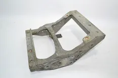 Кронштейн подножки, левый RENAULT TRUCKS Premium 2 (01.05-)