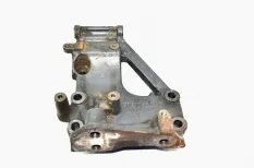 Кронштейн генератора RENAULT TRUCKS Magnum Dxi (01.05-12.13)
