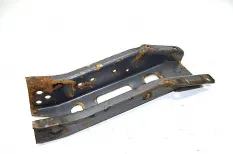 Кронштейн усилителя бампера, левый MERCEDES-BENZ Axor 2 (01.04-)