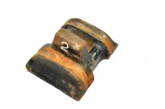 Клиновая проставка под рессору, ведущего моста, правая FREIGHTLINER FLC 120 (-)