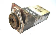 Кронштейн кабины, передний правый FREIGHTLINER FLD 120 (-)