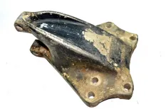 Кронштейн рессоры, ведущего моста, передний левый FREIGHTLINER FLD 120 (-)