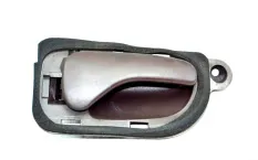 Ручка двери внутренняя, правая RENAULT TRUCKS Magnum Dxi (01.05-12.13)
