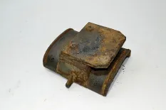 Клиновая проставка под рессору, ведущего моста, левая DAF XF95 (01.02-12.06)