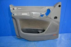 Обшивка двери, левая DAF XF106 (01.14-)