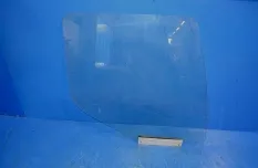 Стекло двери, правое RENAULT TRUCKS Premium (01.96-)