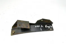 Кронштейн крыла переднего моста, левый DAF XF95 (01.02-12.06)