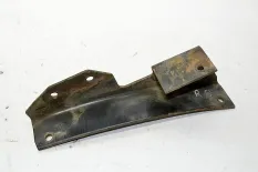 Кронштейн крыла переднего моста, правый DAF XF95 (01.02-12.06)