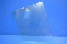 Стекло двери, правое IVECO Stralis (01.02-)