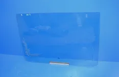 Стекло двери, правое RENAULT TRUCKS Magnum Dxi (01.05-12.13)