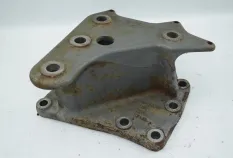 Кронштейн рулевого редуктора (ГУР) VOLVO FH12 2-seeria (01.02-)