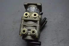 Главный тормозной кран MERCEDES-BENZ NG (01.73-12.96)