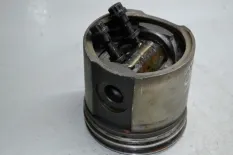 Поршень INTERNATIONAL 9700 (-)