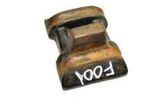 Клиновая проставка под рессору, ведущего моста, правая FREIGHTLINER FLC 120 (-)