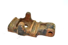 Кронштейн амортизатора переднего моста, нижний правый INTERNATIONAL 9800 (-)