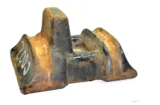 Клиновая проставка под рессору, ведущего моста, правая FREIGHTLINER FLC 120 (-)