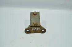 Кронштейн стабилизатора, переднего моста, нижний правый DAF 45 (01.91-12.00)