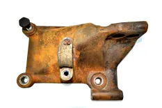 Кронштейн двигателя, передний левый SCANIA 4-Series (01.95-12.04)