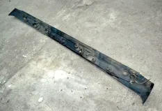 Пластиковая накладка под лобовым стеклом DAF XF95 (01.02-12.06)