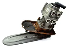 Главный тормозной кран SETRA S215 HD (01.76-)