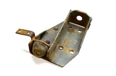 Кронштейн амортизатора переднего моста, верхний левый DAF XF95 (01.02-12.06)