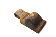 Кронштейн амортизатора переднего моста, нижний левый INTERNATIONAL 9800 (-)