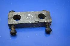 Серьга рессоры, переднего моста, правая INTERNATIONAL 9800 (-)