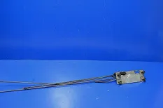 Замок двери, правый INTERNATIONAL 9800 (-)