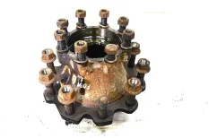 Ступица ведущего моста барабанные тормоза, левая INTERNATIONAL 9800 (-)