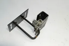 Замок рамы нижней кровати, левый INTERNATIONAL 9800 (-)