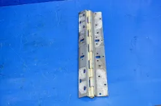Петля двери правая, нижняя INTERNATIONAL 9800 (-)