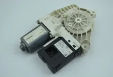 Моторчик стеклоподъёмника, правый RENAULT TRUCKS T (01.13-)