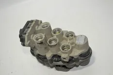 4-х контурный защитный клапан VOLVO F10 (01.77-12.94)