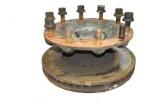 Ступица, дисковые тормоза, передний мост, левая RENAULT TRUCKS Magnum Dxi (01.05-12.13)