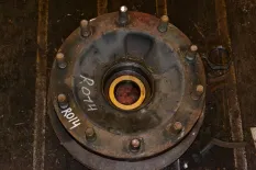 Ступица, дисковые тормоза, передний мост, левая RENAULT TRUCKS Premium 2 (01.05-)
