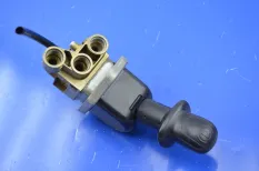 Кран ручного тормоза RENAULT TRUCKS Premium 2 (01.05-)