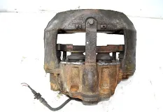 Суппорт переднего моста, левый RENAULT TRUCKS Premium 2 (01.05-)