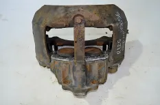 Суппорт переднего моста, правый RENAULT TRUCKS Premium 2 (01.05-)