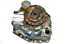 Делитель коробки передач VOLVO F12 (01.77-12.94)