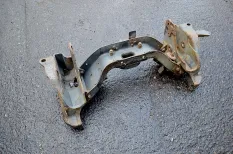 Траверса рамы RENAULT TRUCKS Premium 2 (01.05-)