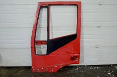 Дверь, левая IVECO Stralis (01.02-)