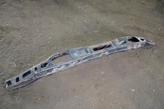 Усилитель переднего бампера MERCEDES-BENZ Actros MP1 (01.96-12.02)