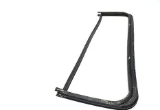 Уплотнитель стекла двери DAF XF105 (01.05-)