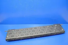 Подножка в бампере MERCEDES-BENZ Axor 2 (01.04-)