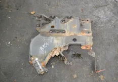 Кронштейн кабины, передний левый RENAULT TRUCKS Magnum Dxi (01.05-12.13)