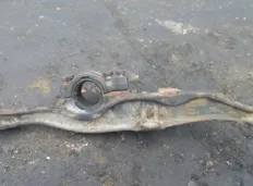 Кронштейн пневмобаллона ведущего моста, левый SCANIA R-Series (01.04-12.17)