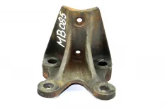 Кронштейн крыла ведущего моста, передний правый MERCEDES-BENZ Axor (01.01-12.04)