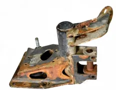 Кронштейн воздушной подушки, вспомогательного моста, левый MERCEDES-BENZ Axor (01.01-12.04)