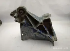 Кронштейн кабины, передний правый RENAULT TRUCKS Premium (01.96-)